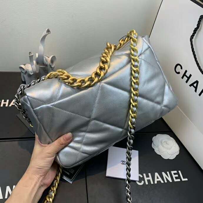 2020 Chanel 19 flap bag