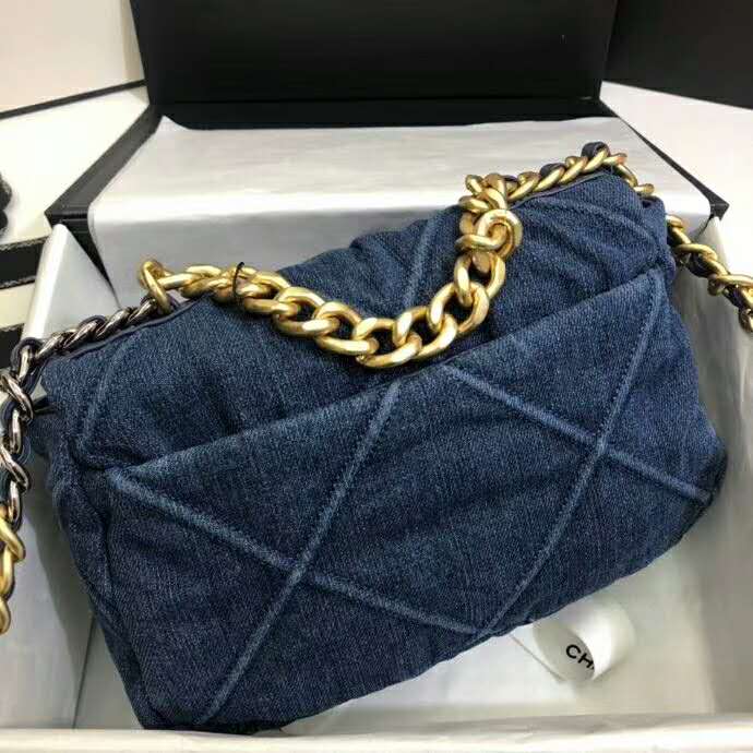 2020 Chanel 19 flap bag