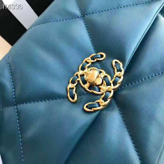 2020 Chanel 19 flap bag