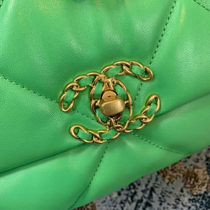 2020 Chanel 19 flap bag