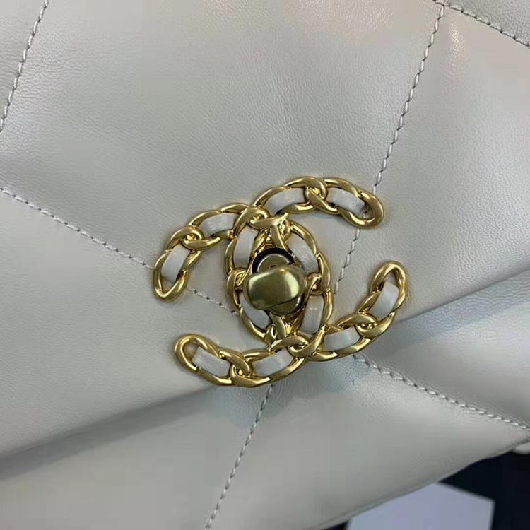 2020 Chanel 19 flap bag