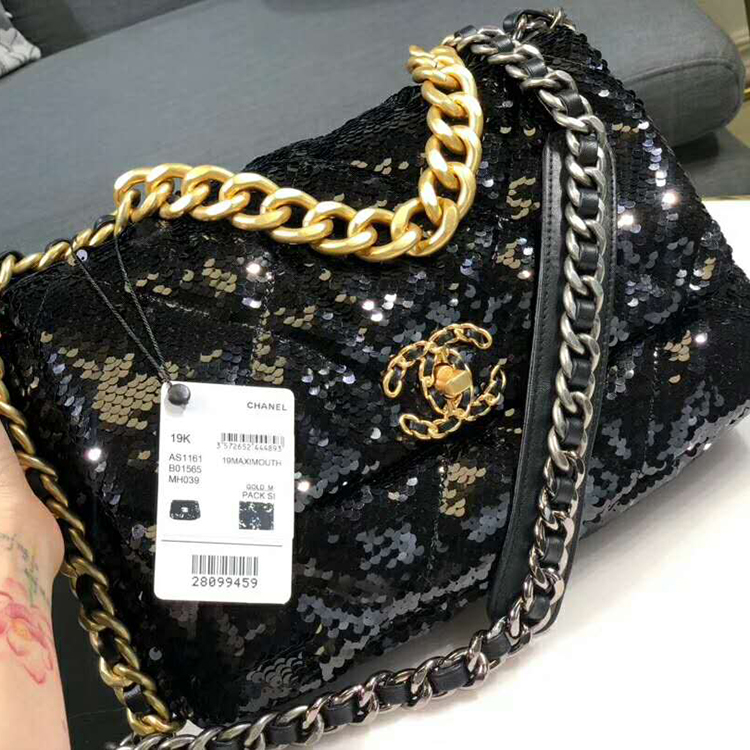 2020 Chanel 19 flap bag