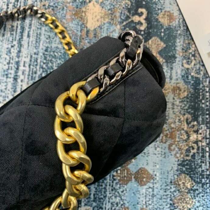 2020 Chanel 19 flap bag