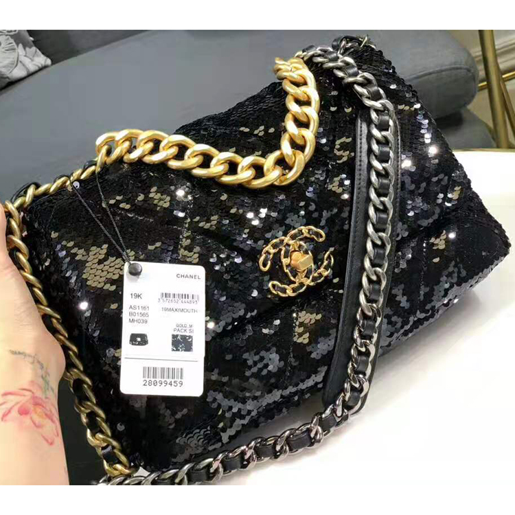 2020 Chanel 19 flap bag