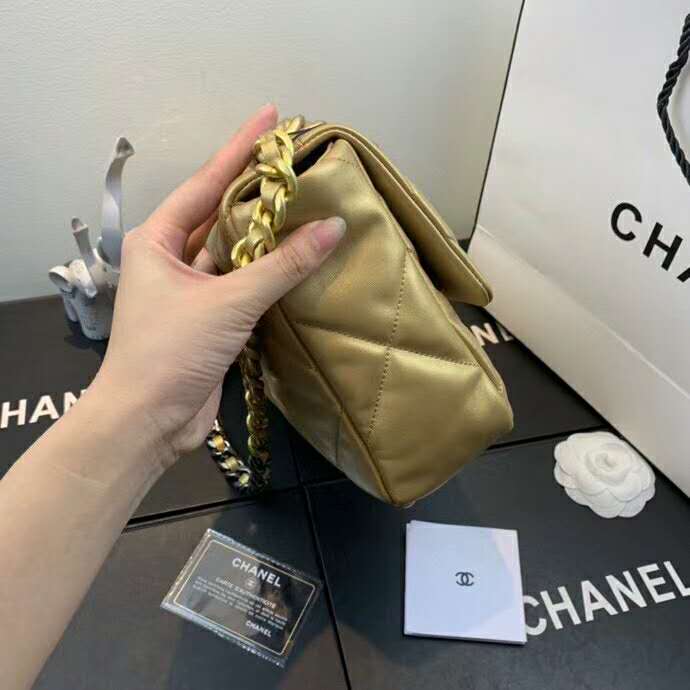 2020 Chanel 19 flap bag