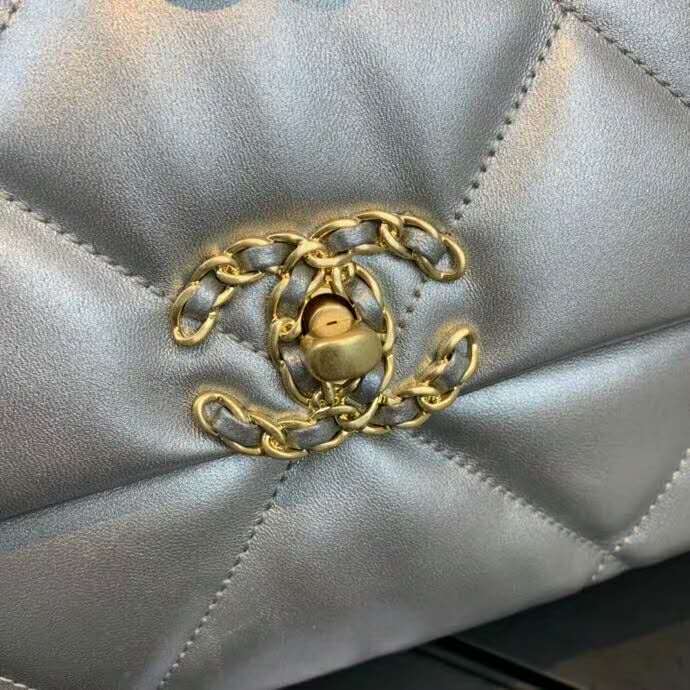 2020 Chanel 19 flap bag