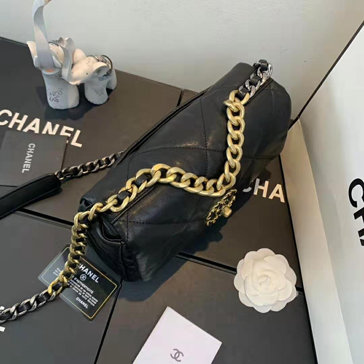 2020 Chanel 19 flap bag