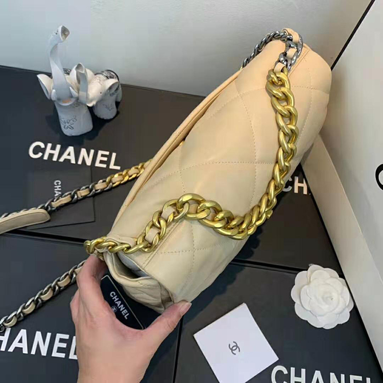 2020 Chanel 19 flap bag