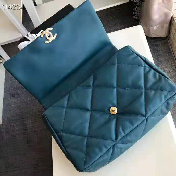 2020 Chanel 19 flap bag