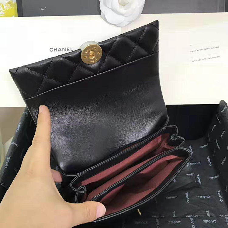 2020 Chanel 19 flap bag