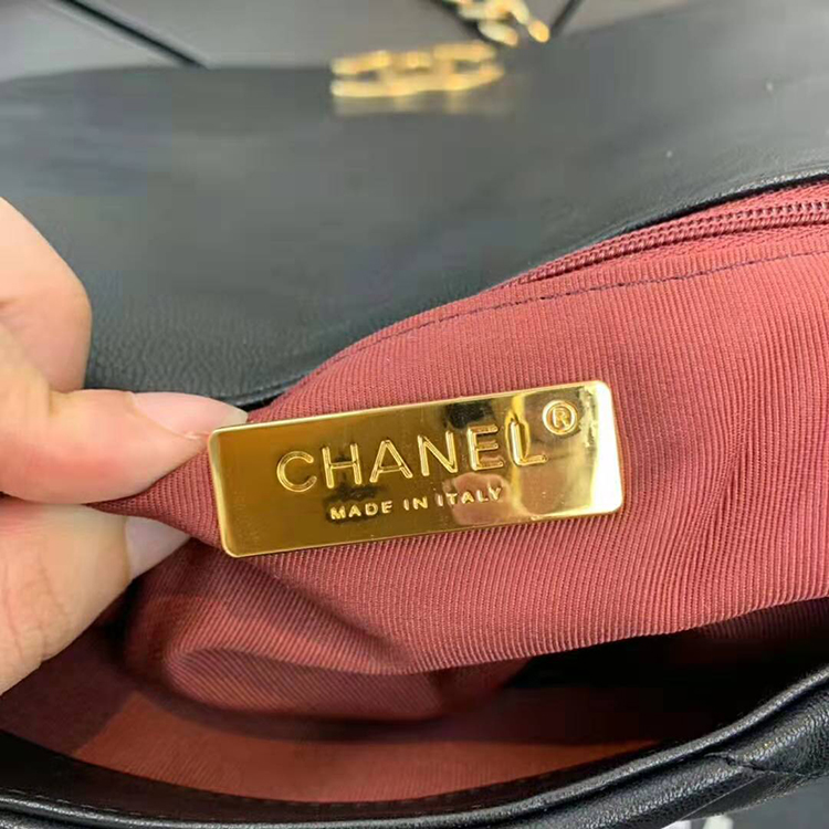 2020 Chanel 19 flap bag