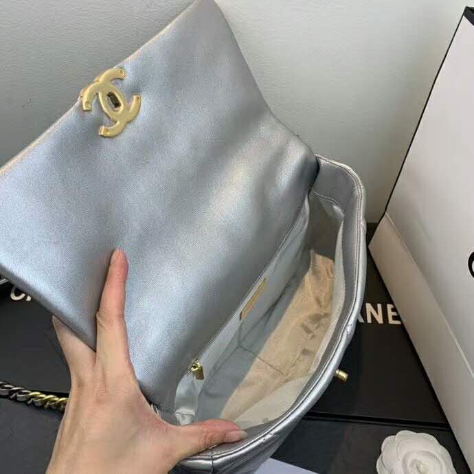 2020 Chanel 19 flap bag