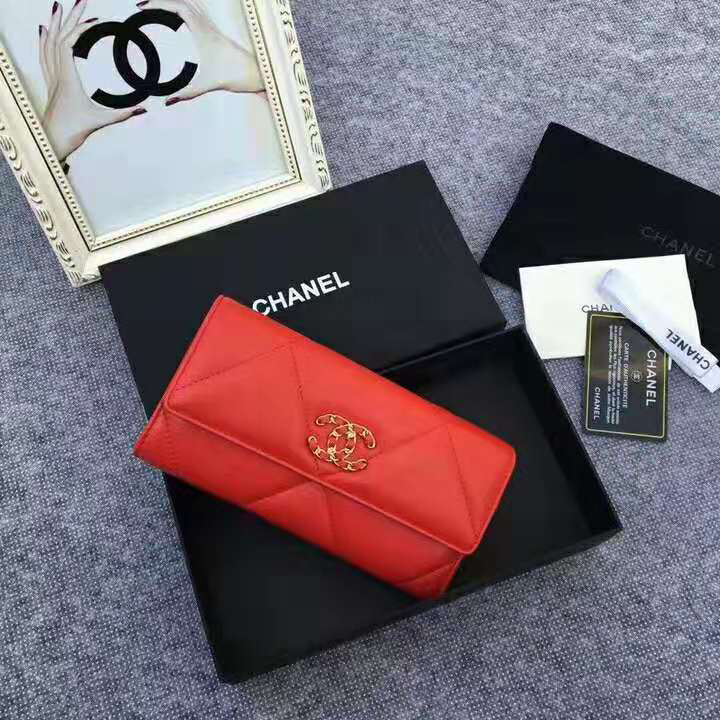 2020 Chanel 19 long flap wallet