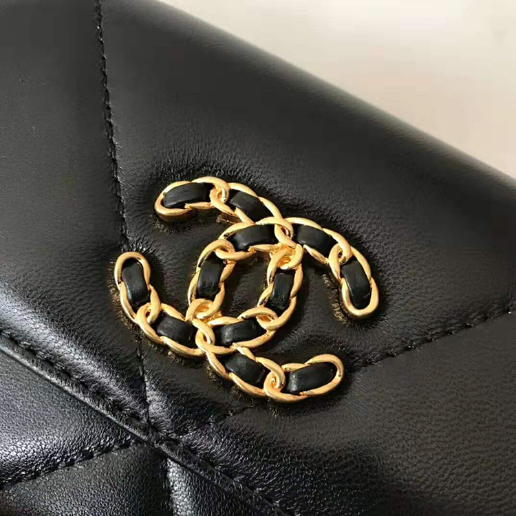 2020 Chanel 19 long flap wallet