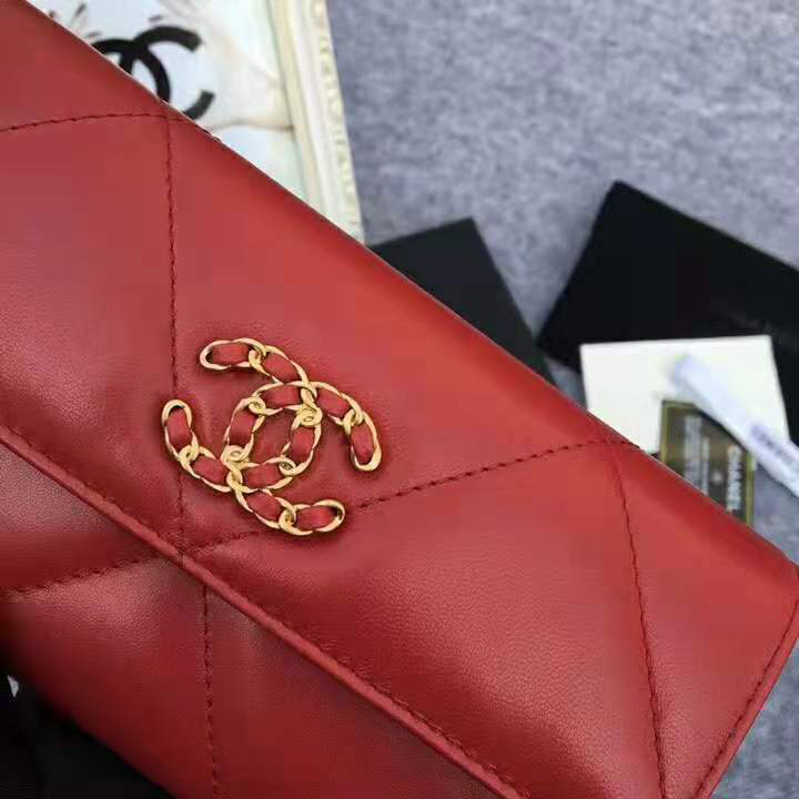 2020 Chanel 19 long flap wallet