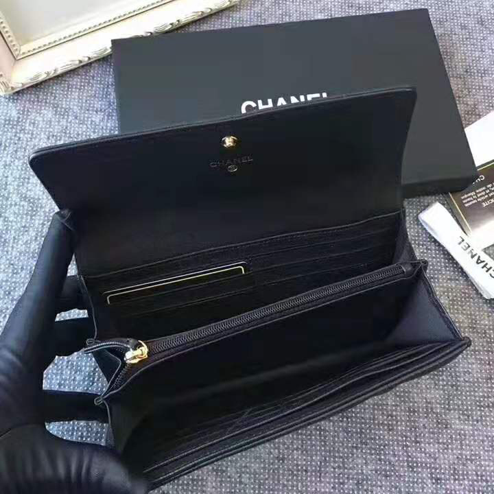 2020 Chanel 19 long flap wallet