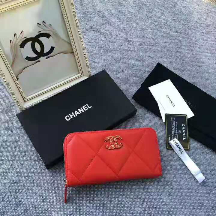 2020 Chanel 19 long zipped wallet