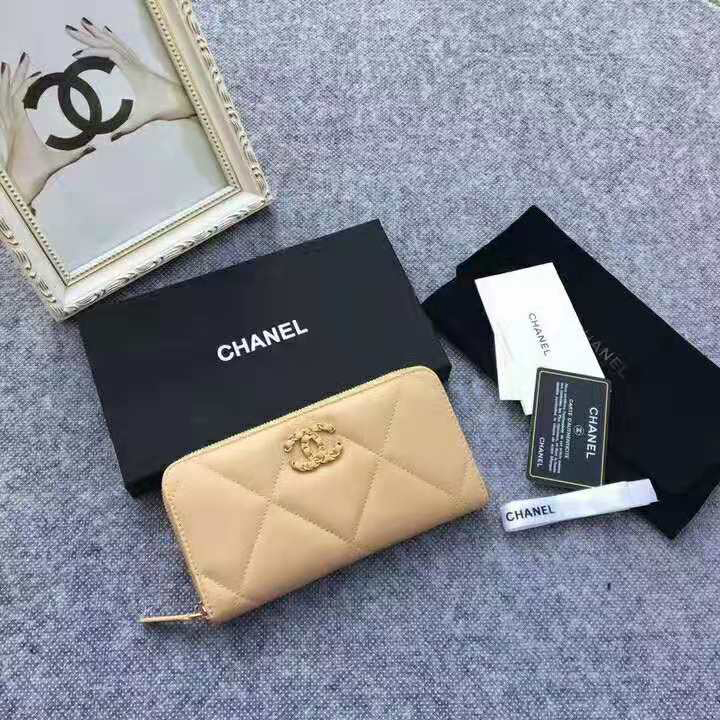 2020 Chanel 19 long zipped wallet