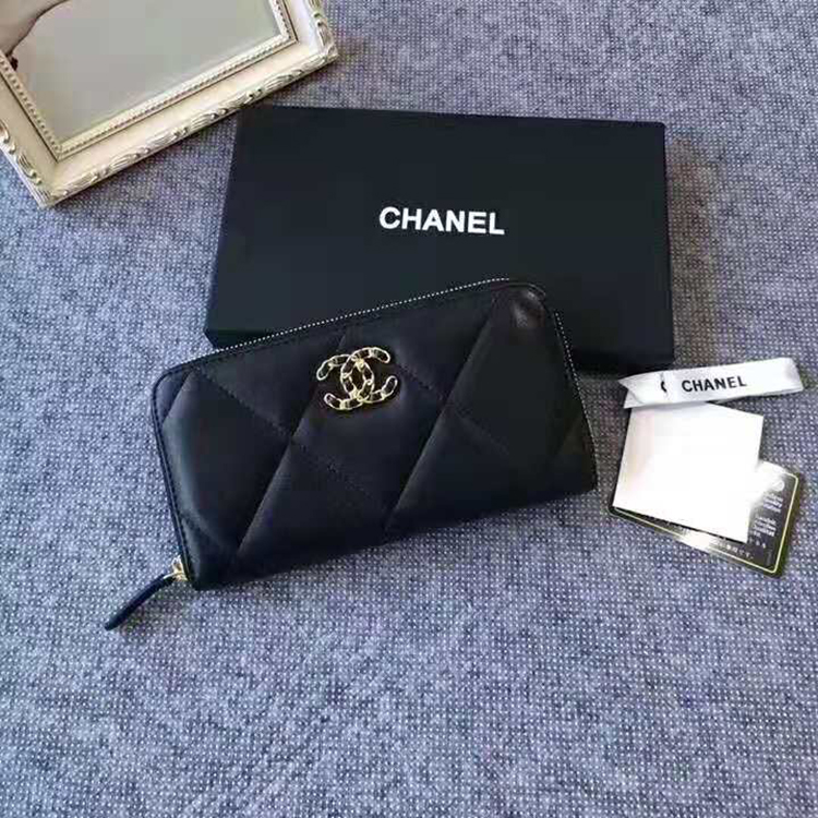 2020 Chanel 19 long zipped wallet