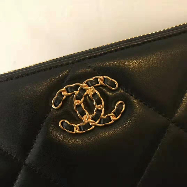 2020 Chanel 19 long zipped wallet