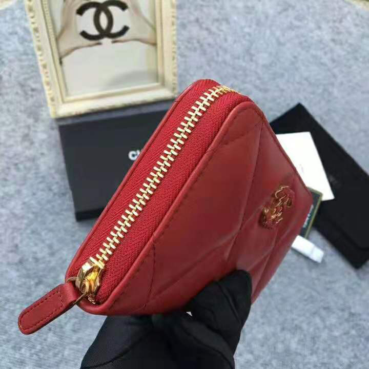 2020 Chanel 19 long zipped wallet