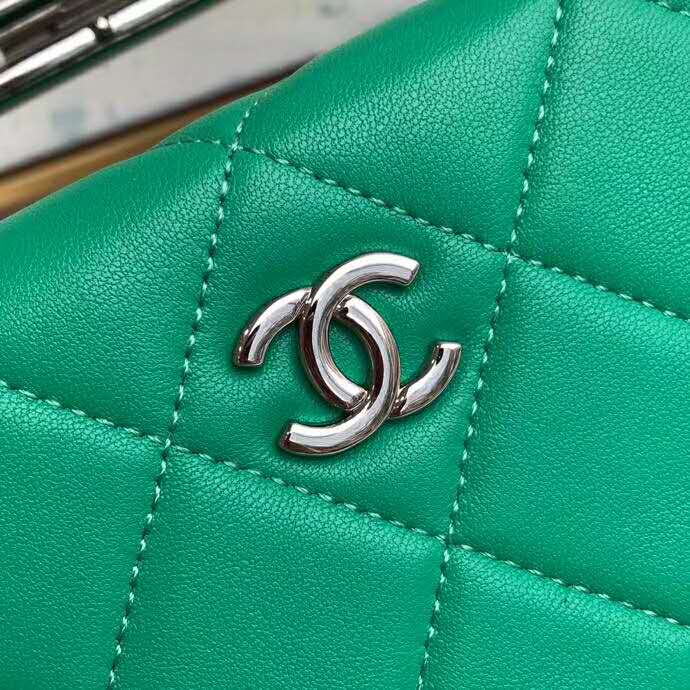 2020 Chanel Clutch