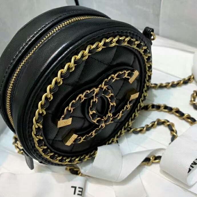 2020 Chanel Clutch with Chain