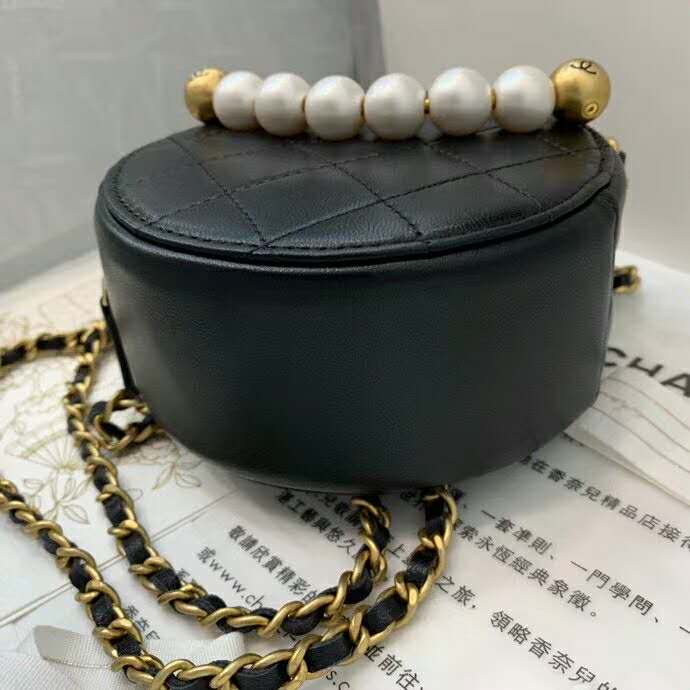 2020 Chanel Clutch with Chain