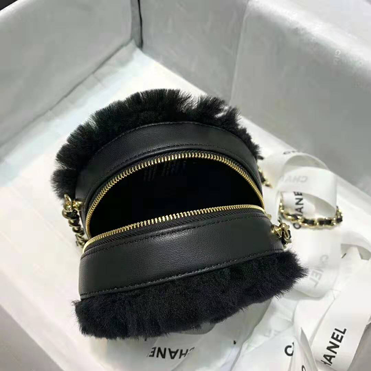 2020 Chanel Clutch with Chain