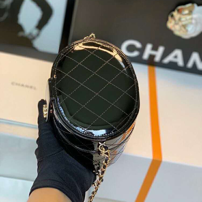 2020 Chanel Cosmetic bag