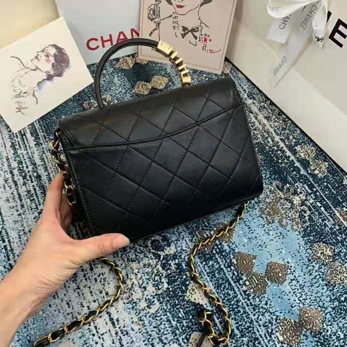 2020 Chanel Handle bag