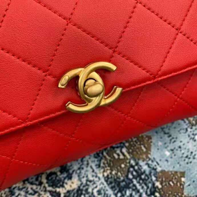 2020 Chanel Handle bag