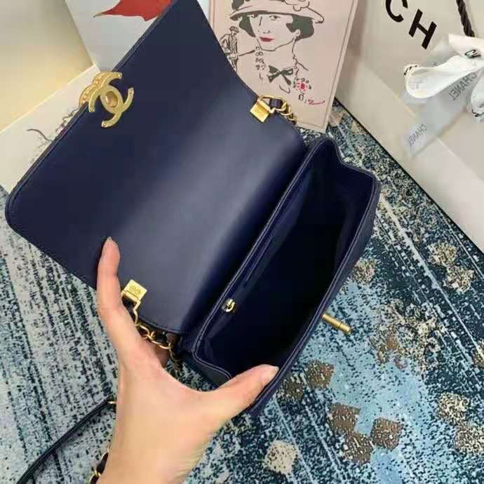 2020 Chanel Handle bag