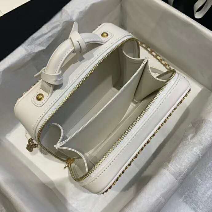 2020 Chanel Large Vanity Case