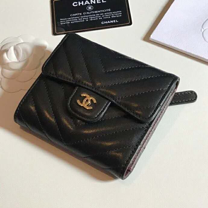 2020 Chanel Matelasse Tri-Fold Wallet