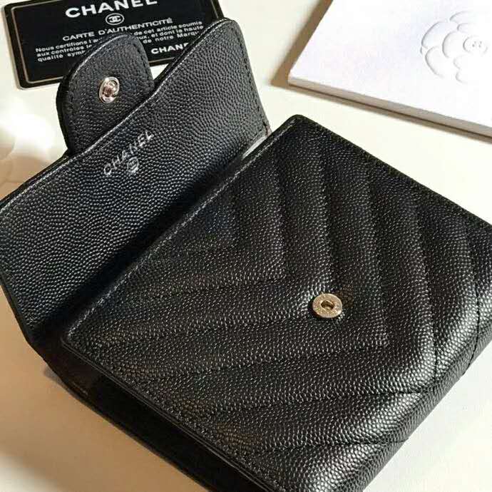 2020 Chanel Matelasse Tri-Fold Wallet