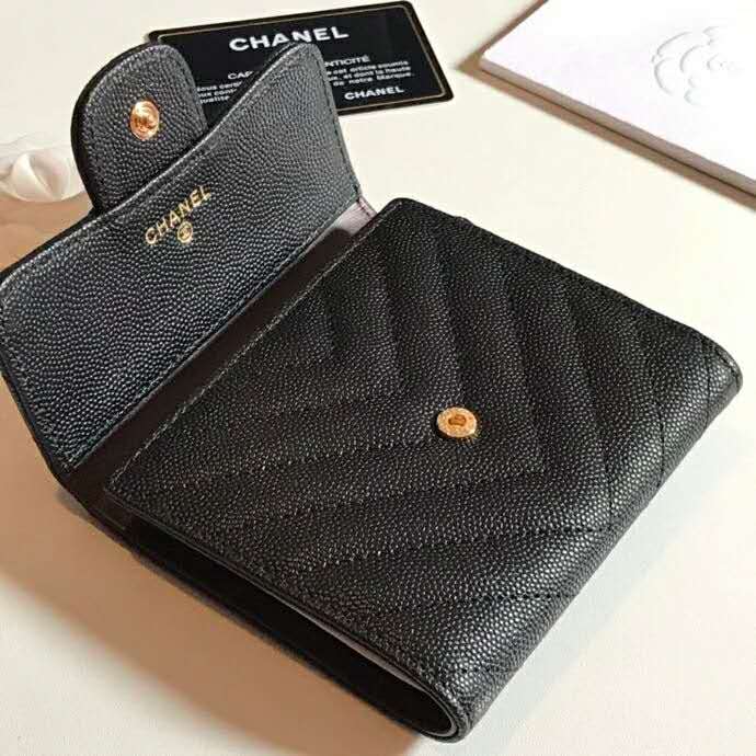 2020 Chanel Matelasse Tri-Fold Wallet