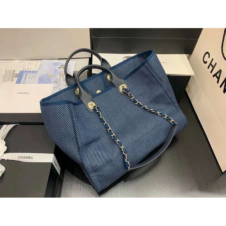 2020 Chanel Medium Shopping Bag