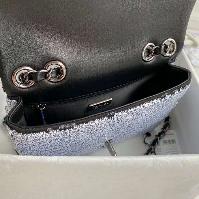 2020 Chanel Mini flap bag