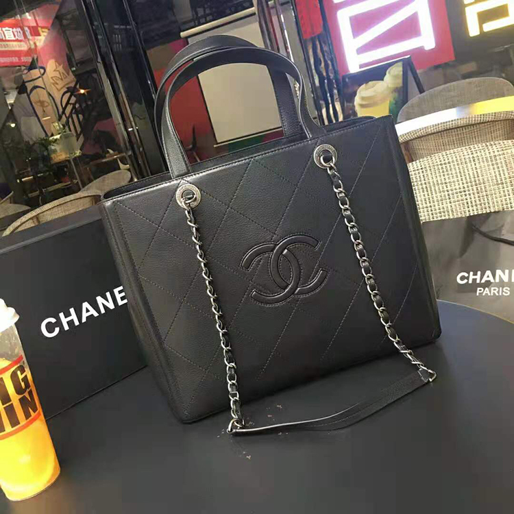 2020 Chanel Shoulder bag