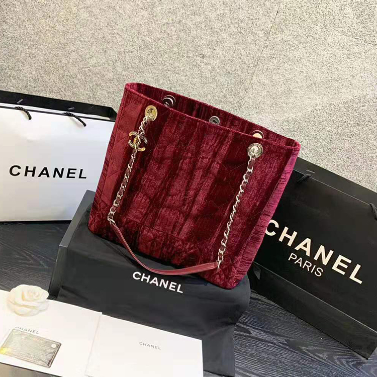 2020 Chanel Shoulder bag