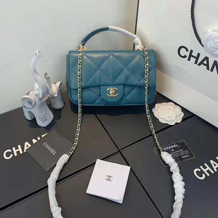 2020 Chanel Shoulder bag