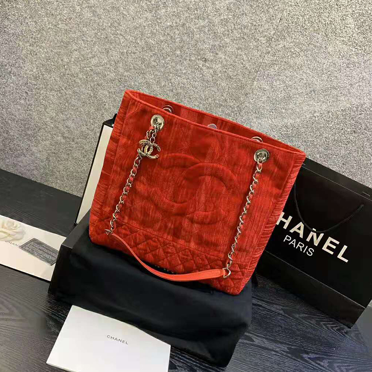 2020 Chanel Shoulder bag