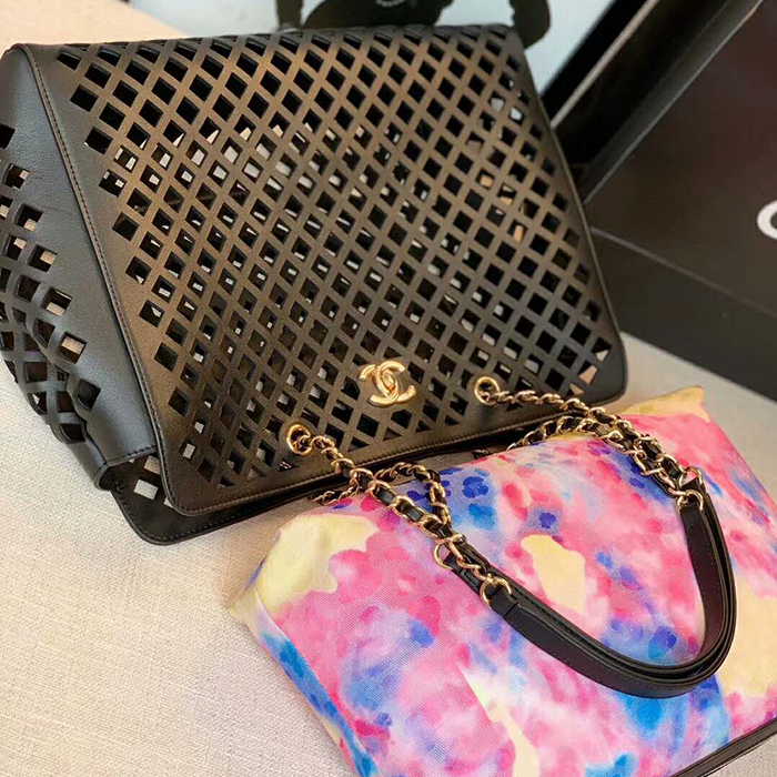 2020 Chanel Shoulder bag