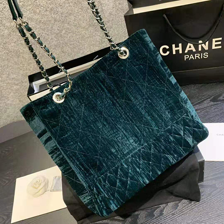 2020 Chanel Shoulder bag