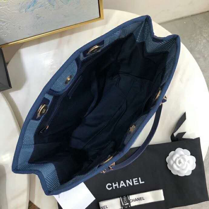 2020 Chanel Small Shopping Bag