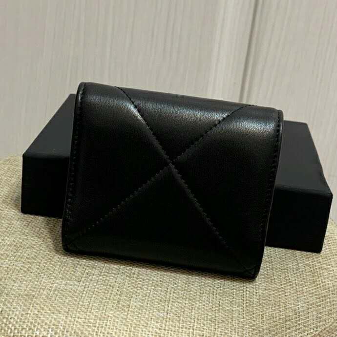 2020 Chanel Tri-fold short flap wallet