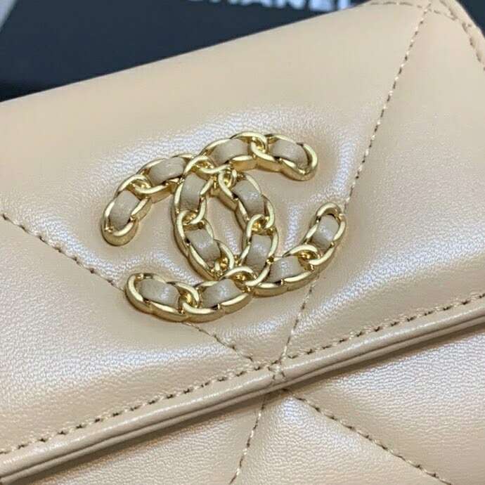 2020 Chanel Tri-fold short flap wallet