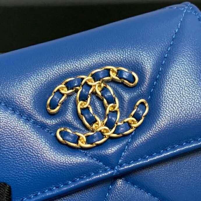 2020 Chanel Tri-fold short flap wallet