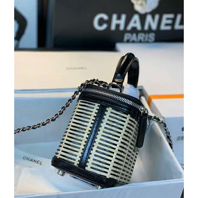 2020 Chanel Vanity Case